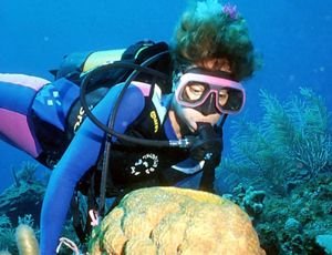 Piratas, barcos hundidos y corales: el paraíso submarino de Punta Francés 2 aguas de punta frances